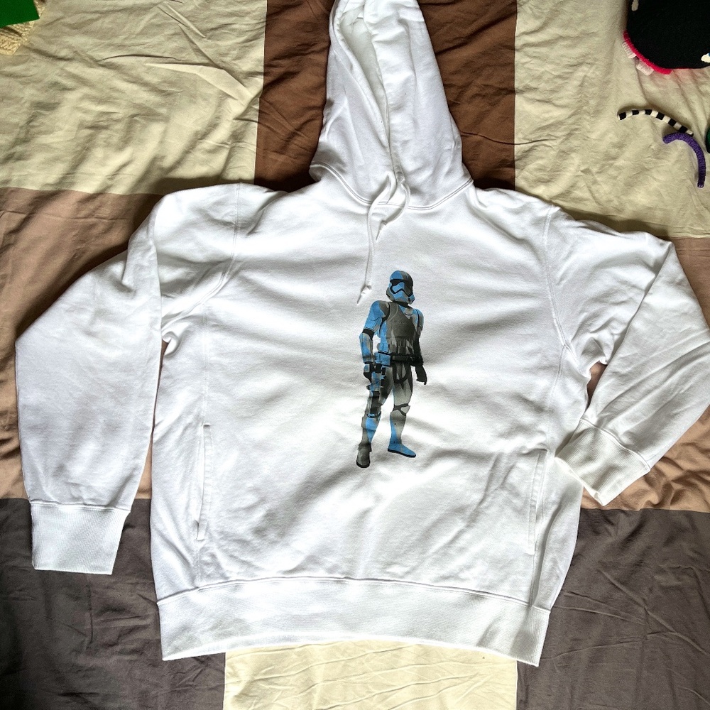 Uniqlo Star Wars White Hoodie, UT brand size XL